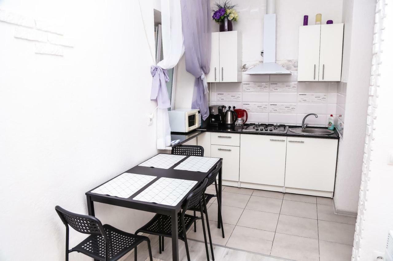 Square Apartments Одесса Экстерьер фото